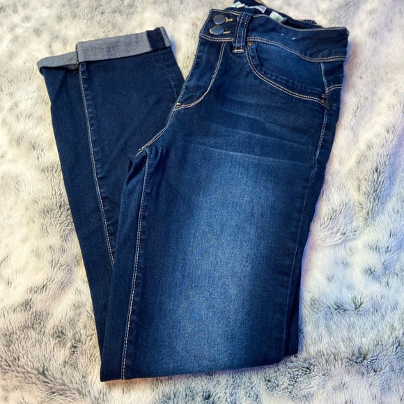 Ymi (wannabettabuttjeans) - Picture 1 of 2